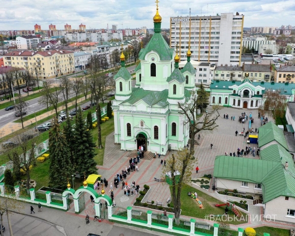 
                Брест встречает Пасху
            