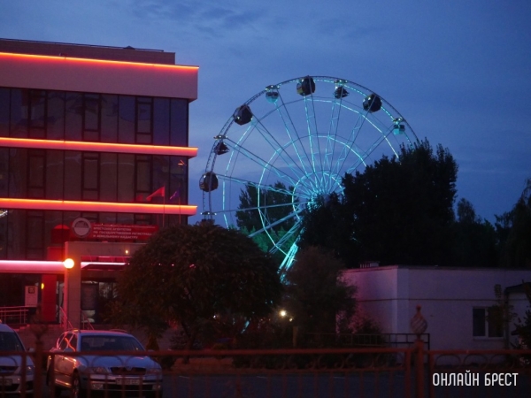 Городские парки и аттракционы ждут брестчан к Первомаю