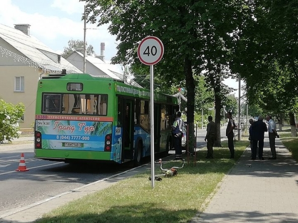 Косили траву – разбили автобус
