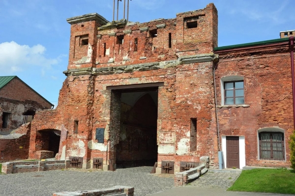 Брестской крепости – 180 лет: как строилась знаменитая цитадель?