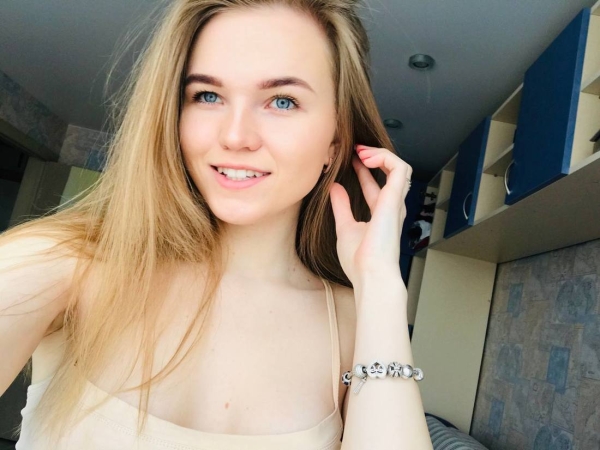 Потратил на зубы $15 тысяч — это того стоило? Белорусы, которые решились на брекеты во взрослом возрасте Потратил на зубы $15 тысяч — это того стоило? Белорусы, которые решились на брекеты во взрослом возрасте