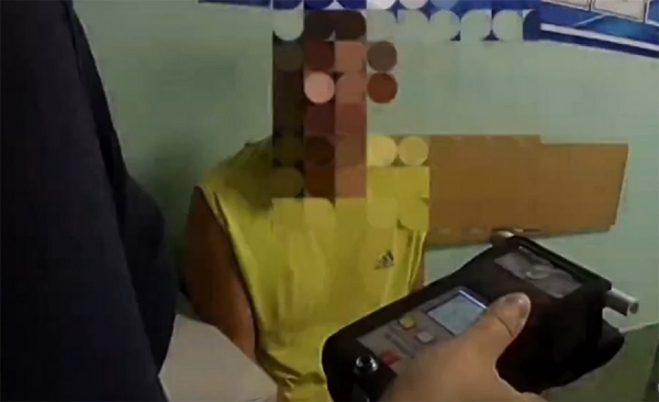 В Беларуси водитель сел за руль BMW нетрезвым, чтобы отвезти ребенка в школу на День знаний В Беларуси водитель сел за руль BMW нетрезвым, чтобы отвезти ребенка в школу на День знаний