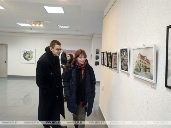 Юбилейную выставку молодых художников «Усе разам» презентовали в Бресте Юбилейную выставку молодых художников «Усе разам» презентовали в Бресте