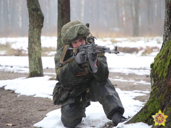 На полигоне Брестский проводятся занятия по огневой, тактической, инженерной и медицинской подготовке На полигоне Брестский проводятся занятия по огневой, тактической, инженерной и медицинской подготовке