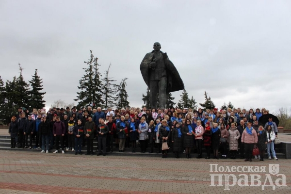В Пинске в день рождения Ленина почтили память вождя мирового пролетариата