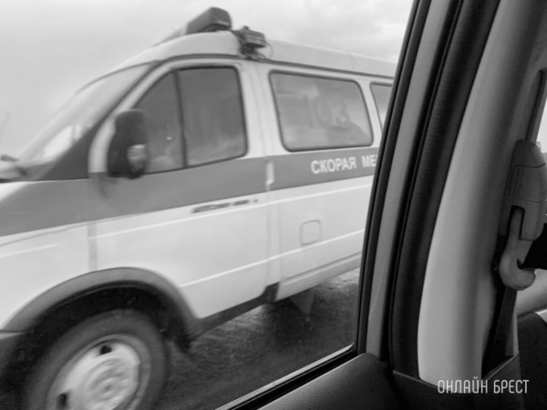 Пациент напал с топором на бригаду скорой помощи – два фельдшера госпитализированы