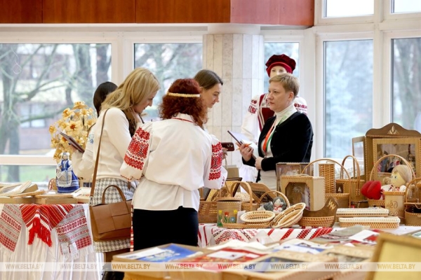 Выставка уникальных изделий «Белхудожпромыслы» прошла в Бресте Выставка уникальных изделий «Белхудожпромыслы» прошла в Бресте