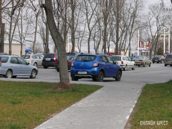 В Беларуси компания продала своим сотрудникам машины за 1% от рыночной стоимости. Зачем? В Беларуси компания продала своим сотрудникам машины за 1% от рыночной стоимости. Зачем?